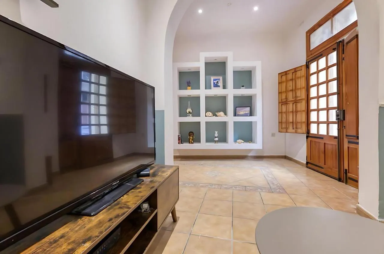 Apartment Ta' Lorita - Charming & Cosy Ground Floor Family Home Birgu