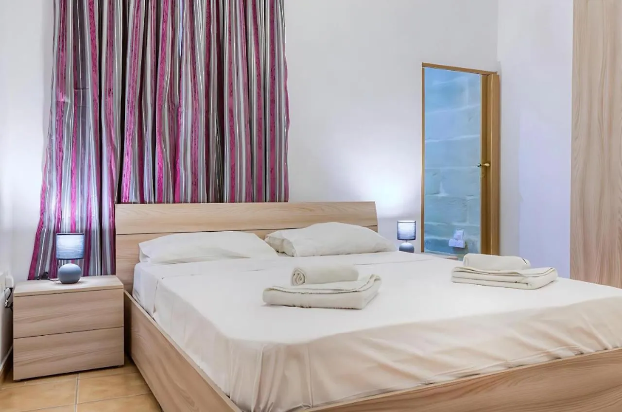 Ta' Lorita - Charming & Cosy Ground Floor Family Home Birgu Apartment