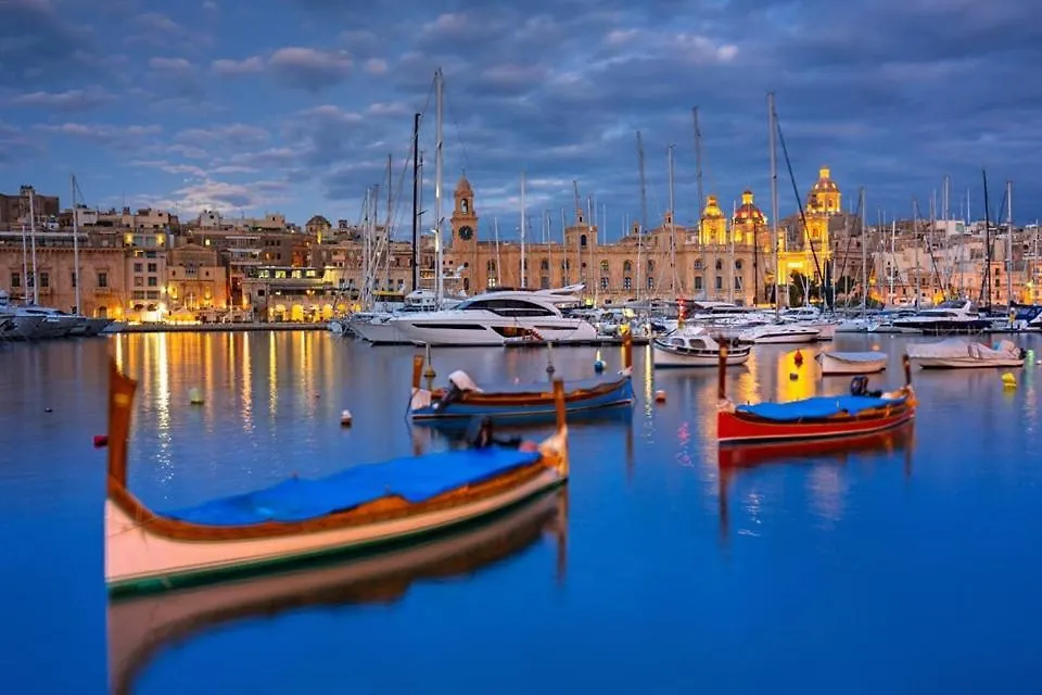 Ta' Lorita - Charming & Cosy Ground Floor Family Home Birgu Apartment
